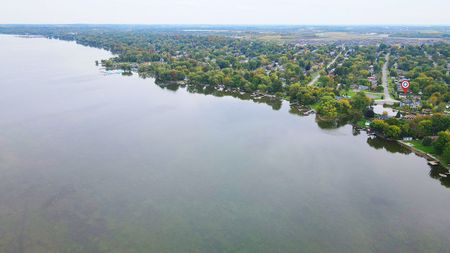 For Lease - 381 Water Drive, Georgina, Ontario - Photo 5