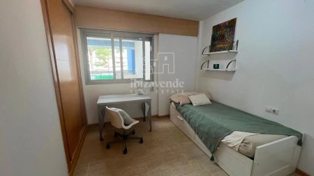 Piso de alquiler en Carrer Marià Villangomez, Santa Eulària - Photo 5