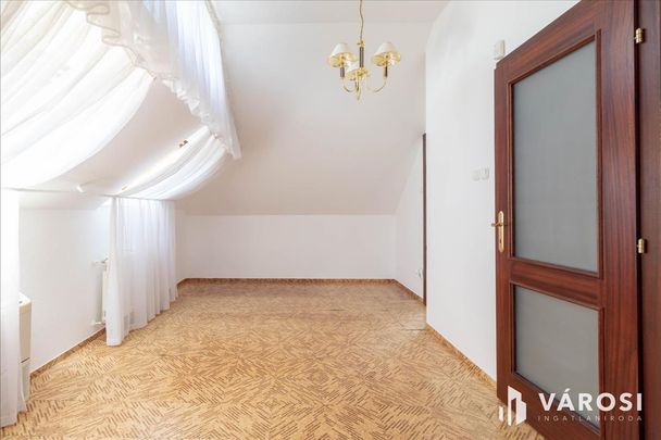 Kiadó újszerű állapotú ház - Budapest II. kerület - Fotó 1
