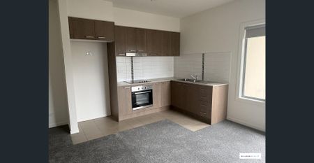 One Bedroom Apartment in Epping! - Photo 4