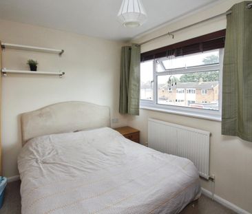 3 bedroom House To Let - Photo 5