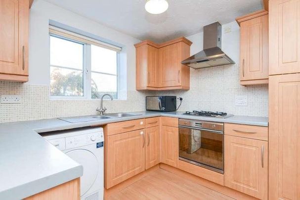 Thatcham, Berskhire, RG19 - Photo 1