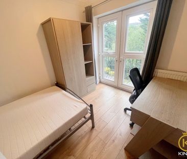 5 bedroom detached house to rent - Photo 4