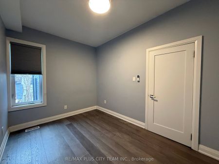 For Lease - 11 Baden Street, Toronto, Ontario - Photo 3