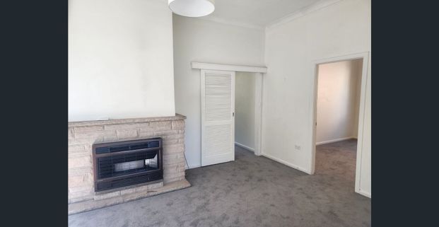 Charming Family Home in Lithgow - Photo 1