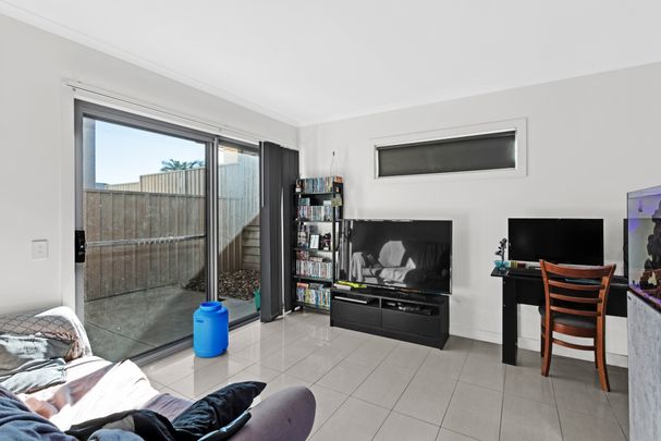 11/25 Ramsgate Ave, Christies Beach SA 5165 - Townhouse For Rent | Domain - Photo 1