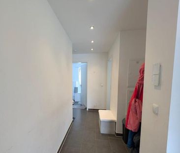 Neuried: Helle 2-Zimmer-Wohnung im 1. OG mit Aufzug - Photo 2