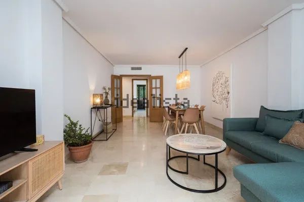 Alquiler de piso en Marbesa - Photo 1