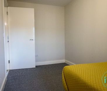 906 College Court Central, 56 King Street, Belfast, BT1 6BZ - Photo 6