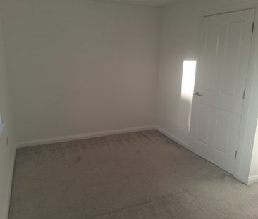 2 Bed Semi-Detached House, Albany Court, CH42 - Photo 2