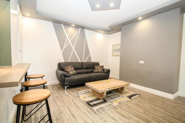 7 bedroom semi-detached house to rent - Photo 1