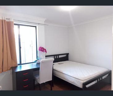 Rooms/26F Lawson Street, Bentley, WA 6102 - Photo 5