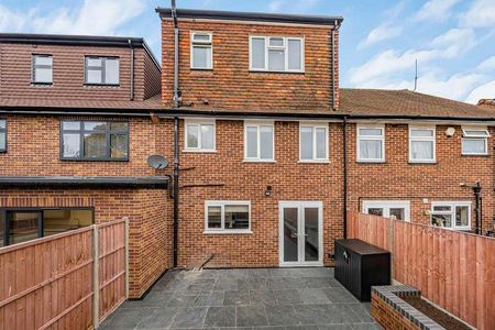 Worcester Road, Uxbridge, UB8 - Photo 5