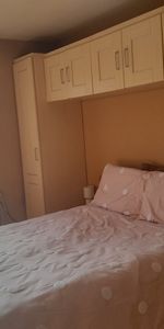 Room in a Shared House, Dinnington Drive, M8 - Photo 4