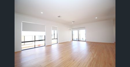 BRAND NEW CONTEMPORARY BUILT - Photo 2