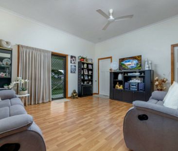 SPACIOUS FAMILY LIVING WITH CHARACTER & HUGE BACKYARD IN WALKERVALE - Photo 1