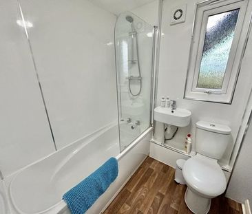 2 bedroom apartment to rent - Photo 6