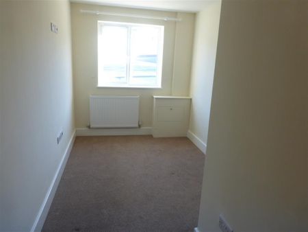 Arrons Court - Photo 3