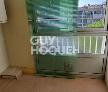 LOCATION d'un appartement F4 (71 m²) à MARSEILLE Résidence les Bore... - Photo 2