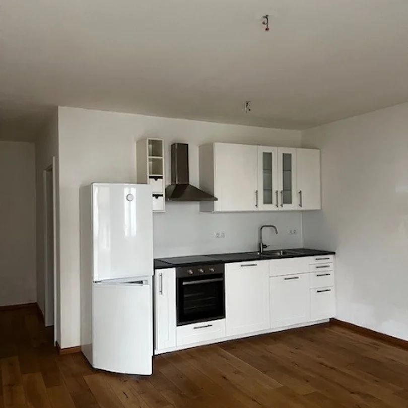 Barrierefreie 2-Zimmer-Wohnung mit Balkon – Zentrale Lage ! - Photo 1