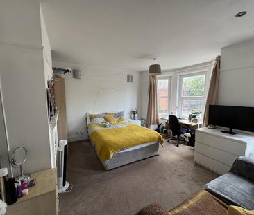 4 bedroom house to rent - Photo 2