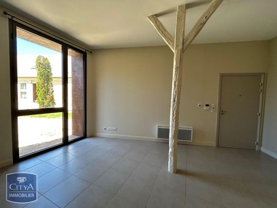 Location Appartement 2 pièces 48m² FONTENAY LE COMTE 85200 - Photo 1