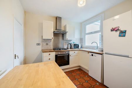 2 bedroom terraced house to rent - Photo 5