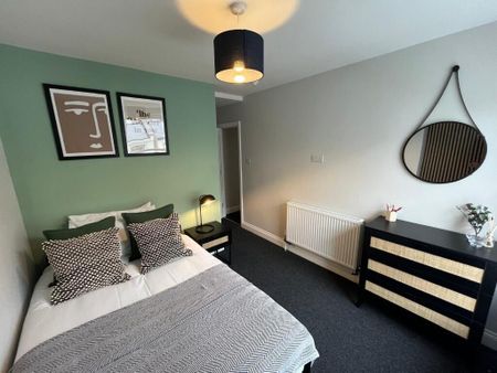 6 bedroom flat share to rent - Photo 3
