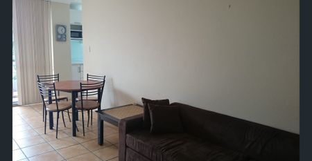 2 bedroom unit at UQ door step - Photo 3