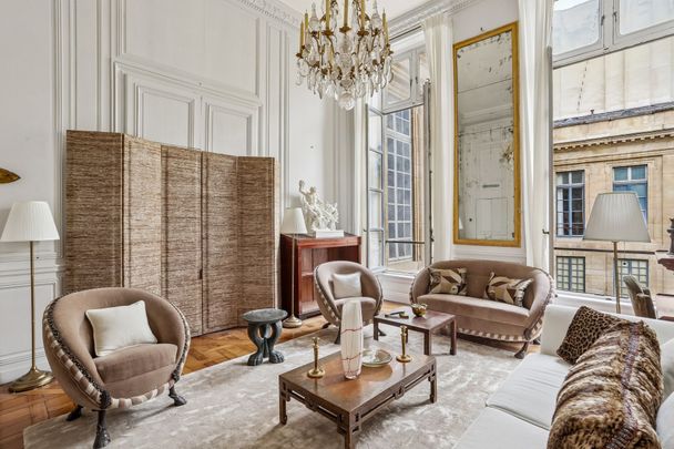 Location Appartement Paris 6 4 Pièces 150 m² - Photo 1