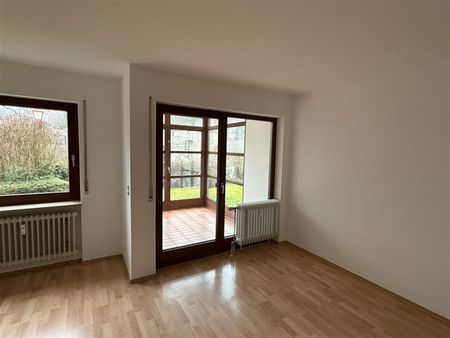 Zen­tra­le, teil­re­no­vier­te Woh­nung mit EBK in Wein­gar­ten zu vermieten - Photo 4