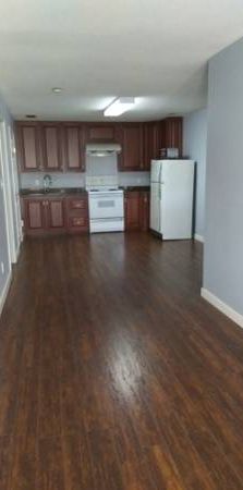 coquitlam 2 bed for rent - Photo 1