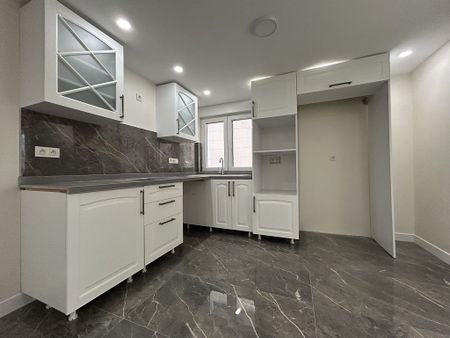 Location Appartement 4 pièces 127m² - Photo 5