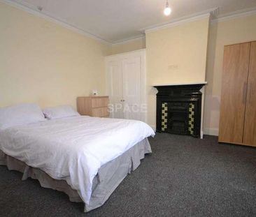 Basingstoke Road, Reading, Berkshire, RG2 - Photo 1
