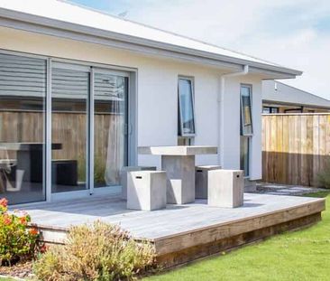 MASTERTON - 2 BEDROOMS - Photo 1