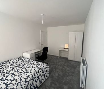 Room in a Shared House, Rolinda Lane, BS7 - Photo 5