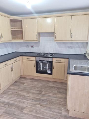 3 bedroom house to rent - Photo 2