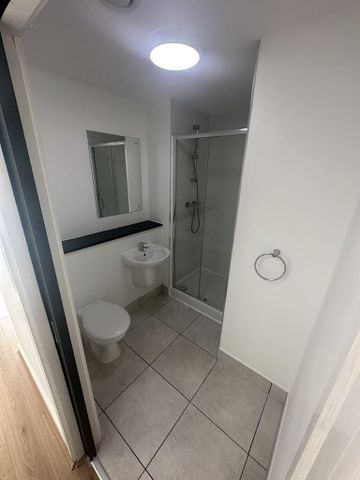 Studio to rent - Photo 5