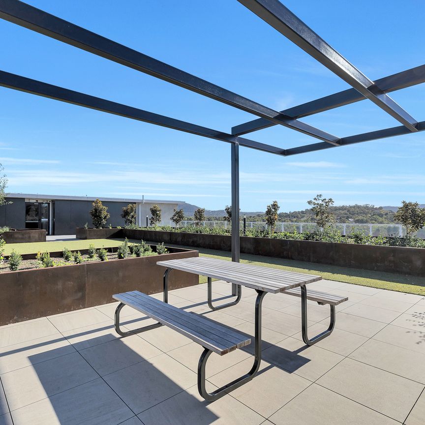 A place to netflix and chill - Photo 1