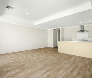 Brand New Modern Home in Prime Lakelands Location! - Photo 1