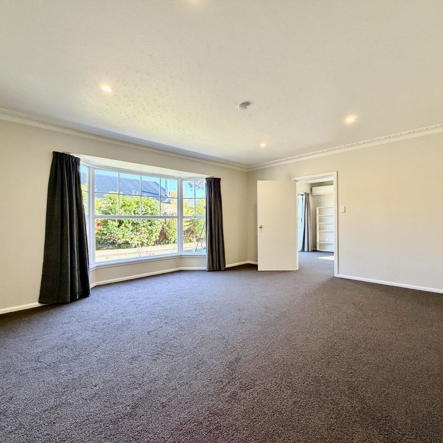 17 Glenside Avenue, Ilam - Photo 1