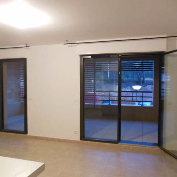 Location Appartement 3 pièces 68m² - Photo 1