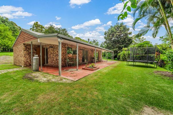 Single level home on 2.4 acres - Photo 1