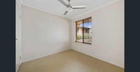 Spacious and Neat unit in prime East Toowoomba location - Photo 3