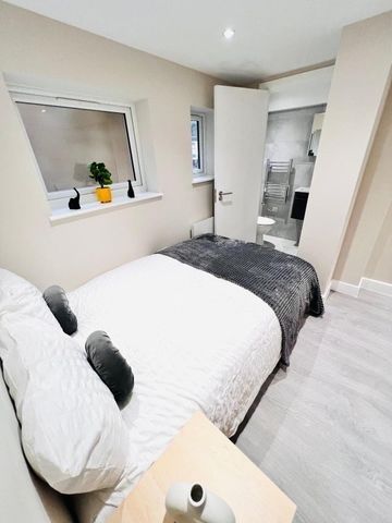 Room in a Shared House, High Road, NW10 - Photo 5