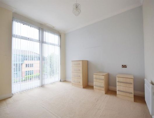 2 Bedroom Apartment Available Arranging tenancy - Photo 1