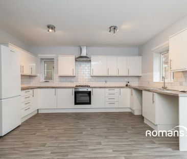 3 bedroom detached house to rent - Photo 2