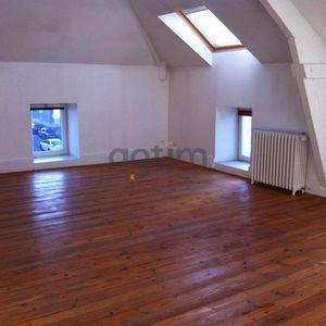Location Appartement 2 pièces 49m² LA ROCHE SUR YON 85000 - Photo 2