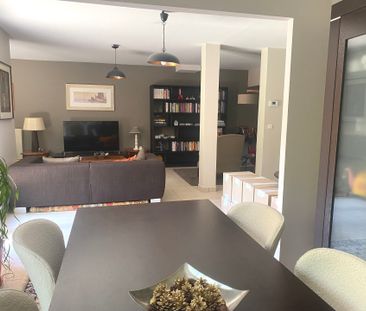 Location Maison 6 pièces 146m² STE FOY LES LYON 69110 - Photo 2