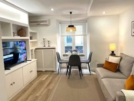 Calle de Fuencarral, Madrid, Community of Madrid 28004 - Photo 4